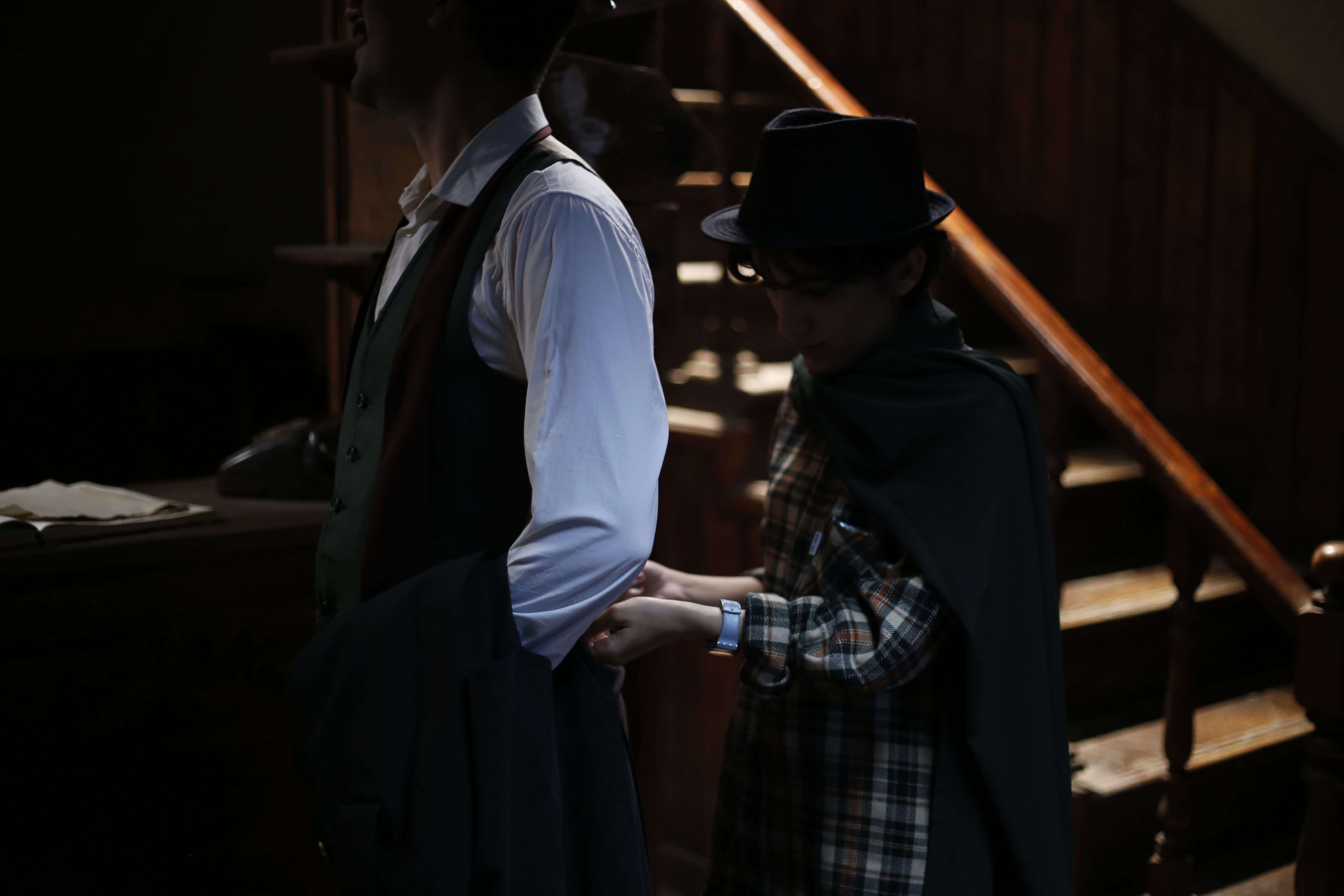 Behind the scenes 10